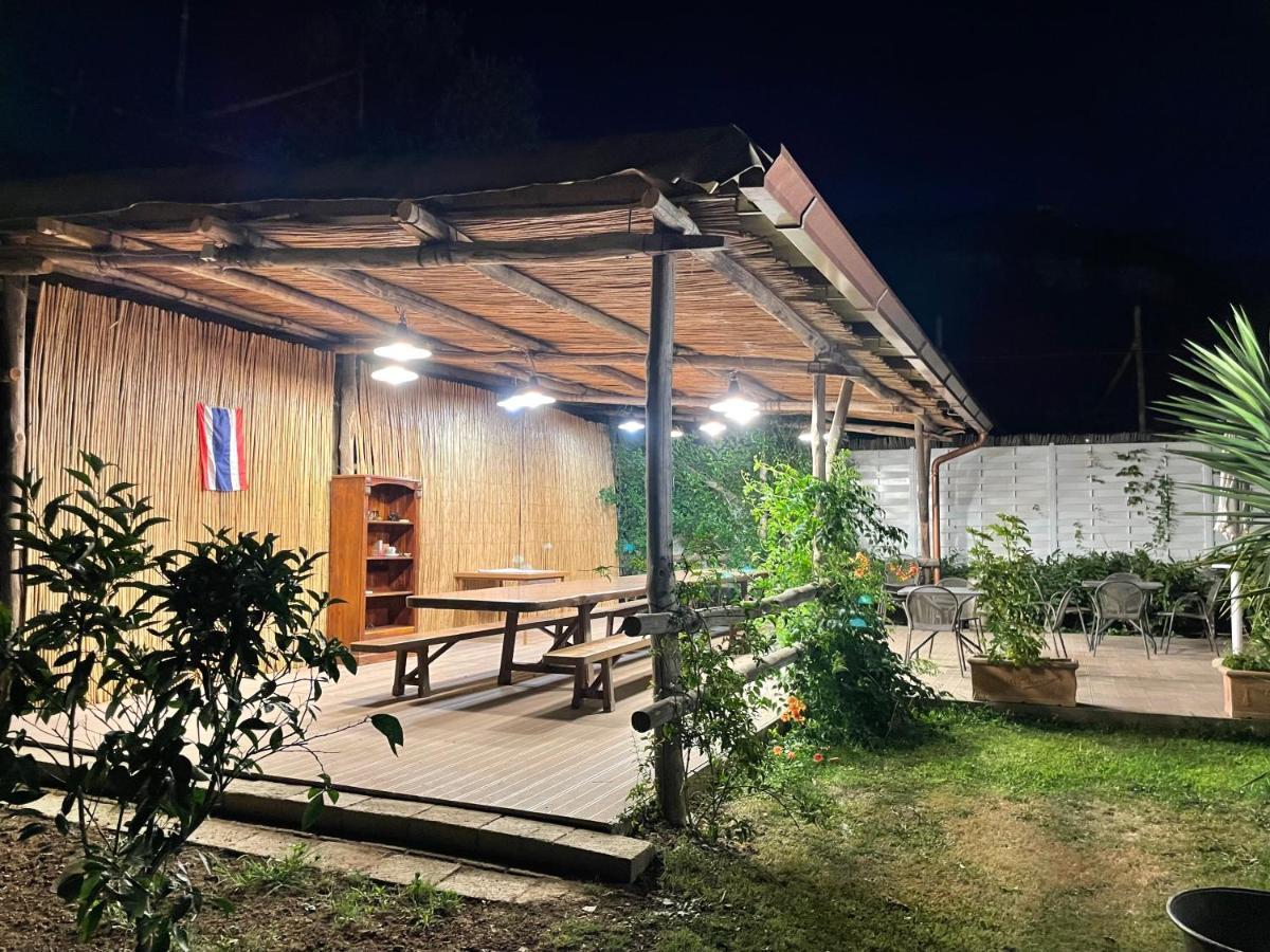Casa Sorrento, Immerso Nel Verde A Pochi Passi Dal Centro Екстер'єр фото